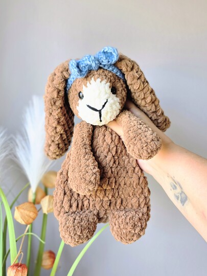 Häkelanleitung Schuffeltuch Hase mit Schleife - Anfängergeeignet