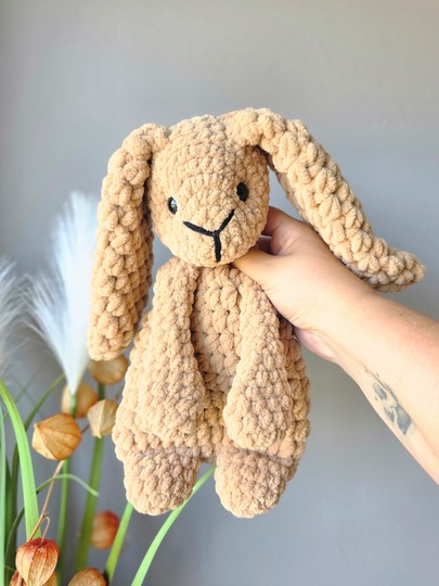 Häkelanleitung Schuffeltuch Hase mit Schleife - Anfängergeeignet