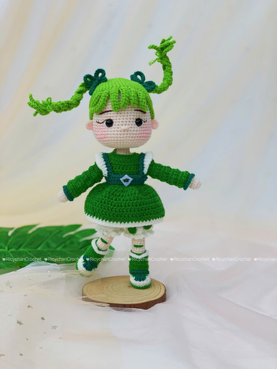 Happy Green Doll Crochet Pattern - Amigurumi Girl Doll Tutorial in English
