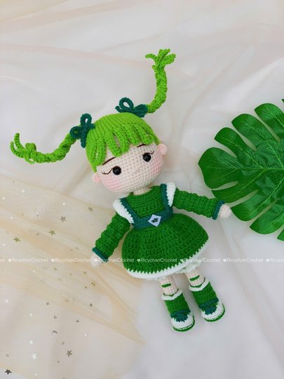 Happy Green Doll Crochet Pattern - Amigurumi Girl Doll Tutorial in English