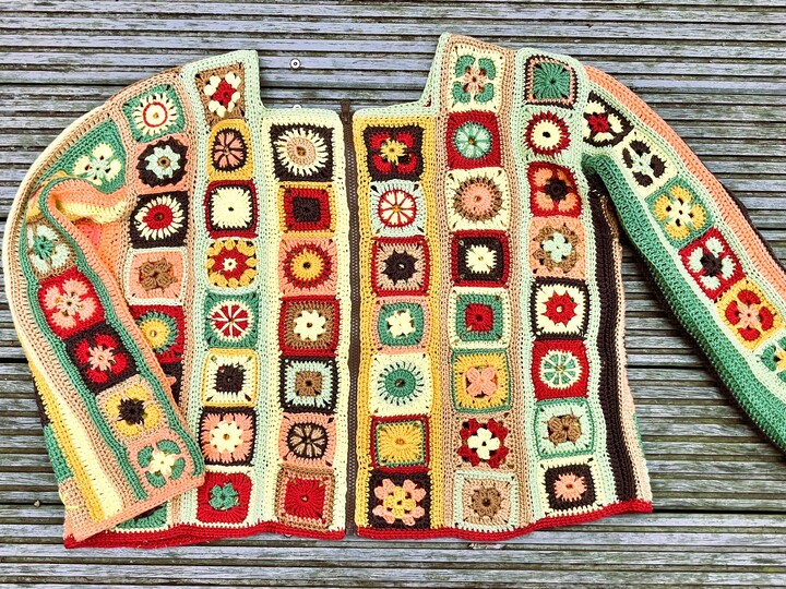Boho-Jacke in Naturfarben - Häkelanleitung