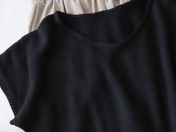 Strickanleitung NOIR – Sommertop aus Bambusgarn