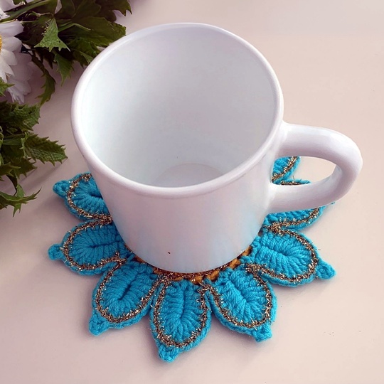 Crochet Flower Coaster Pattern PDF - Blue Petal Mug Rug Design