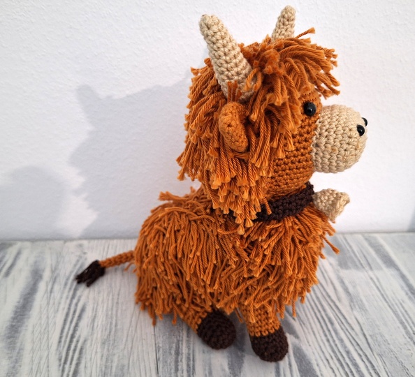 Highland Cow – amigurumi crochet pattern, approx. 20 cm
