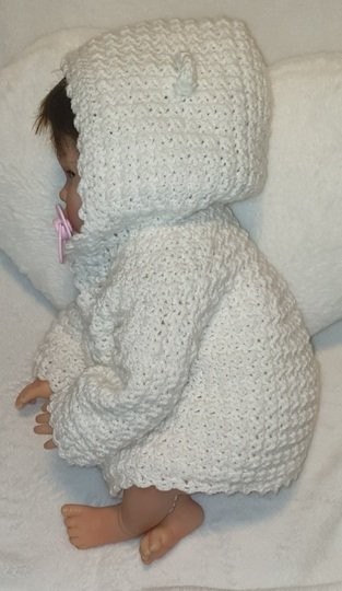 Häkelanleitung Kuschel-Anzug „Eisbär Stitchy“ für Babys (Gr. 50-92)