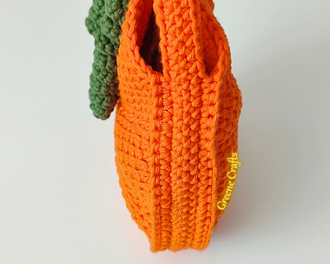 Crochet Pattern: Pumpkin-Shaped Purse - Fall Crochet Bag