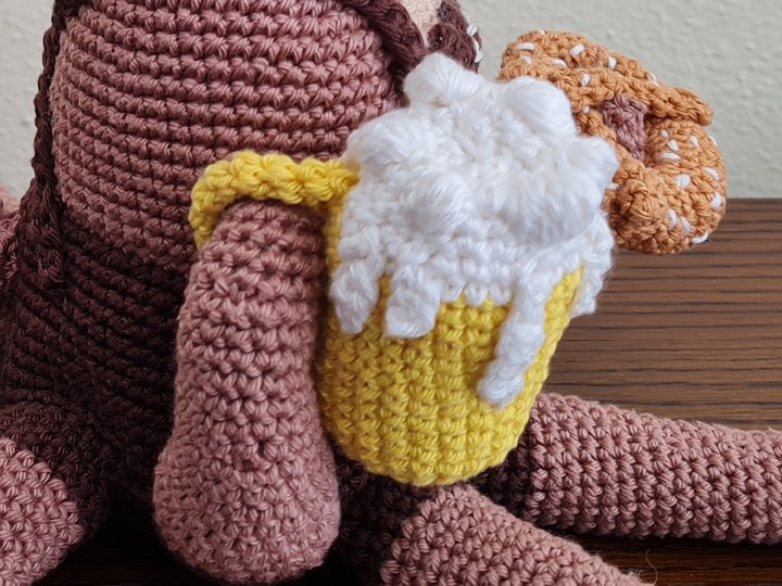 Crochet Pattern OctoBEARfest Bazi – Oktoberfest meets Octopus