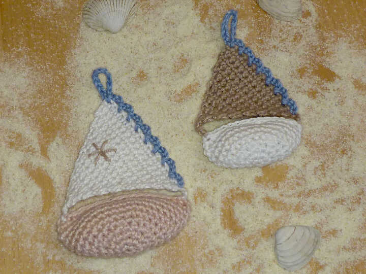 Crochet pattern pendant sailboat for maritime decoration