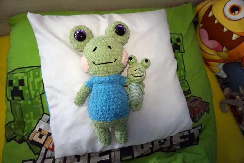 Häkelanleitung Frosch „Plüschtoni“