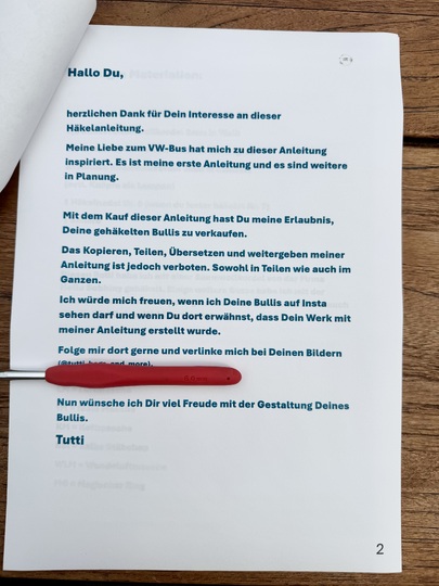 Häkelanleitung für einen Häkelkorb als Bus