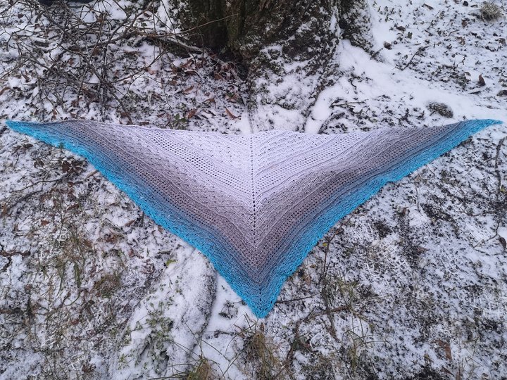 Jana...das klassische Dreieckstuch für Sommer und Winter