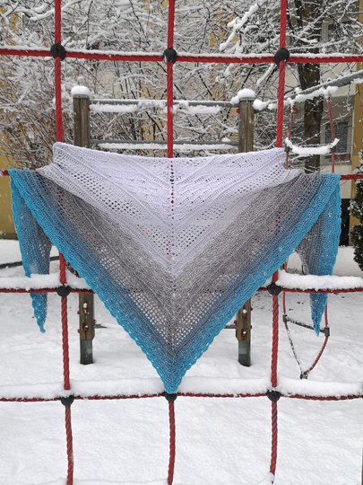 Jana...das klassische Dreieckstuch für Sommer und Winter