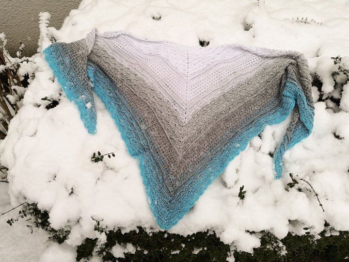 Jana...das klassische Dreieckstuch für Sommer und Winter