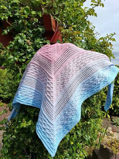 Jana...das klassische Dreieckstuch für Sommer und Winter