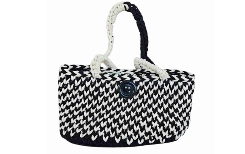 Zweifarbige Tasche im Strickstich häkeln