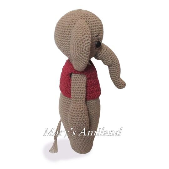 Francis Elephant the Ami - Amigurumi crochet pattern