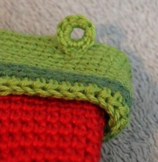 Crochet Four Christmas Stockings – Set Pattern in English & German