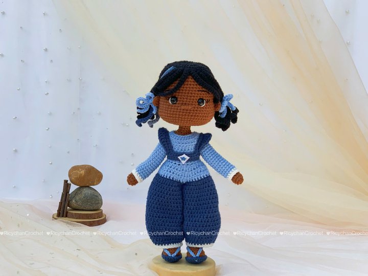 Little Indie the Doll crochet pattern - PDF tutorial
