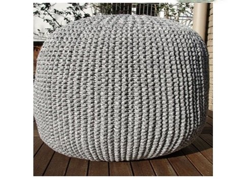 Hoher abgeflachter Strickpouf Strickanleitung