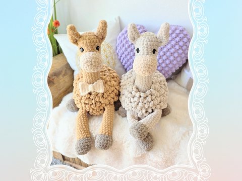 Lama mit Schleife - Häkelanleitung PDF - großes Kuscheltier