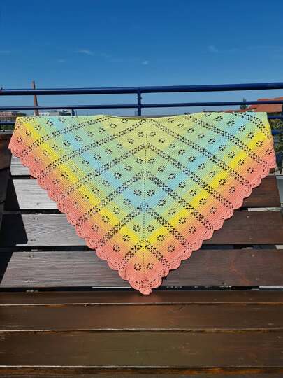 Crochet pattern shawl Alex