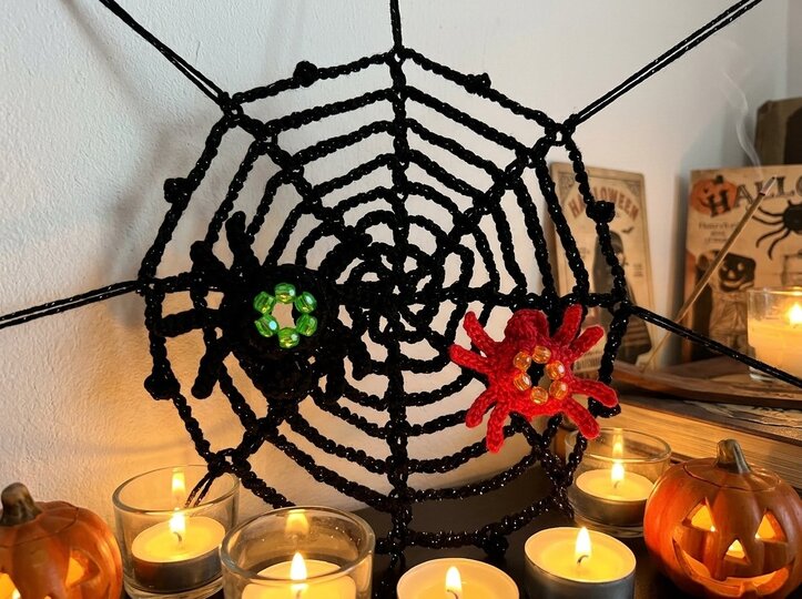 Crochet Pattern Spider with Web, Halloween Decor