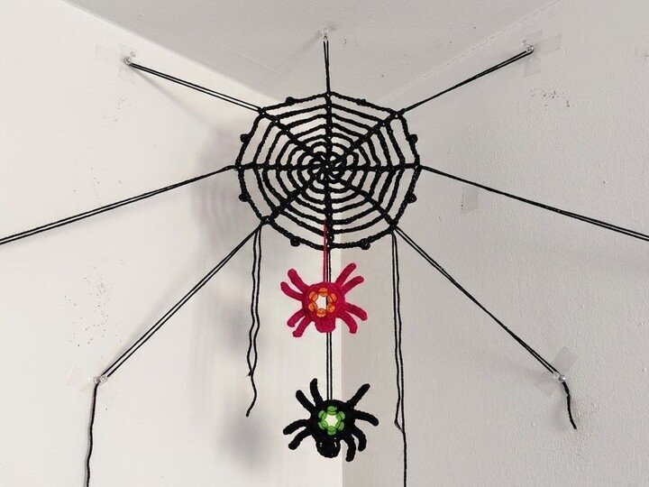 Crochet Pattern Spider with Web, Halloween Decor