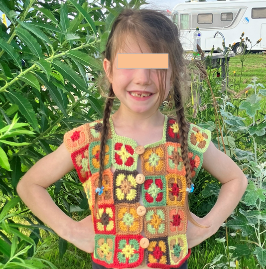 Weste aus Grannysquares für Kinder - Häkelanleitung
