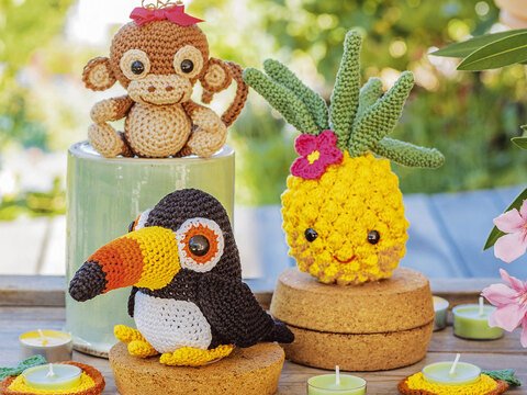Affe, Tukan und Ananas, gehäkelt