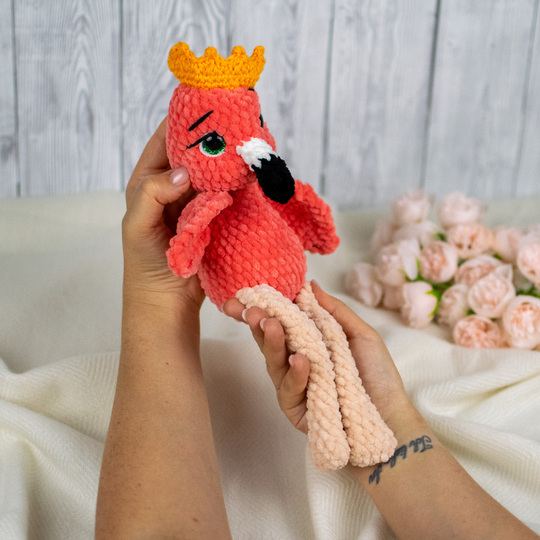 Häkelanleitung Flamingo Flora mit Krone – PDF-Datei für ein Plüschtier