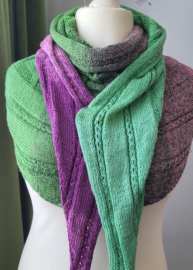 Up and Down das gestrickte Dreieckstuch
