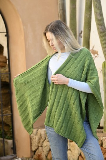 Poncho (9601349_39)