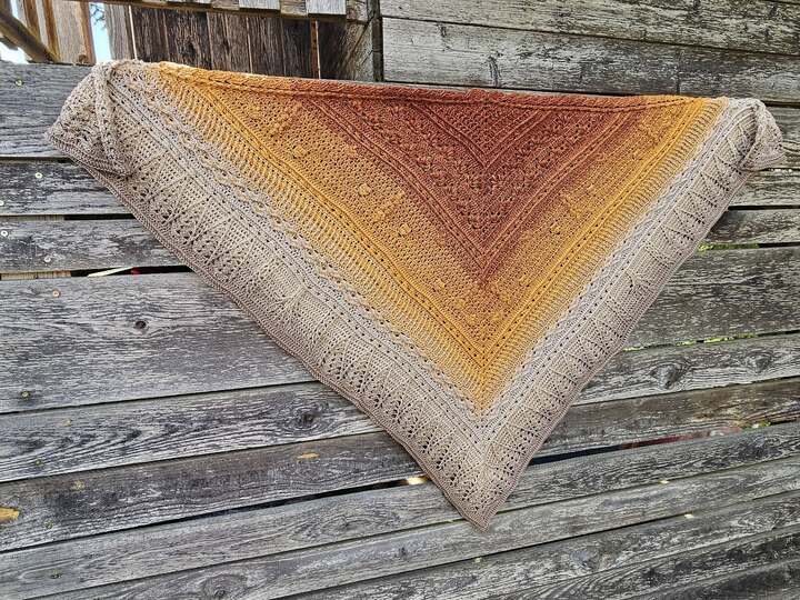 Häkelanleitung Dreieckstuch Amberfall - Herbsttuch