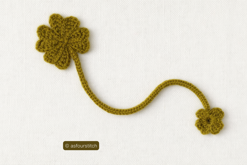 Clover Bookmark Crochet Pattern, US & UK terms (Pdf Pattern and Video)
