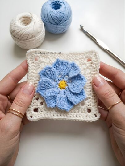 Floral Granny Square Crochet Pattern, Beginner PDF (Video Tutorial Included