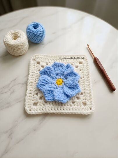 Floral Granny Square Crochet Pattern, Beginner PDF (Video Tutorial Included