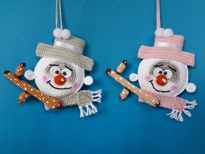 Snowman Christmas Tree Ornament - English Crochet Pattern PDF