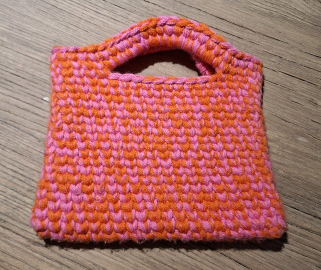Tablet-Tasche häkeln – dicke Tasche im Strickmaschenstich (DE & EN)