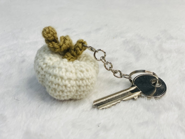 Mini Pumpkin Crochet Pattern, Cute Keychain / Autumn Home Decor