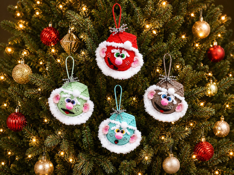 Fun Santa Ornament Ball - English Crochet Pattern PDF