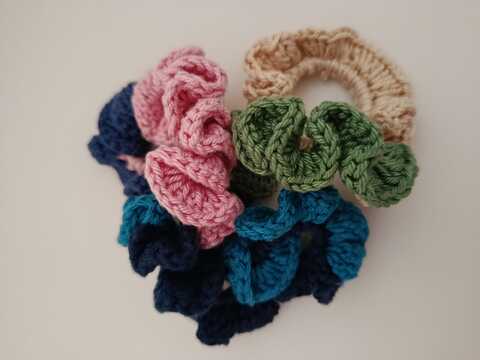 Häkelanleitung für ein Scrunchie - Haargummi - Haarband