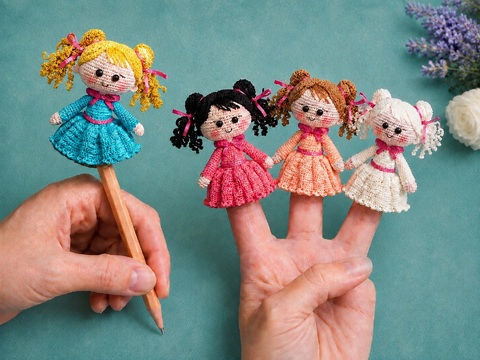 Finger Puppet / Pencil Puppet Klarissa – English Crochet Pattern as a PDF