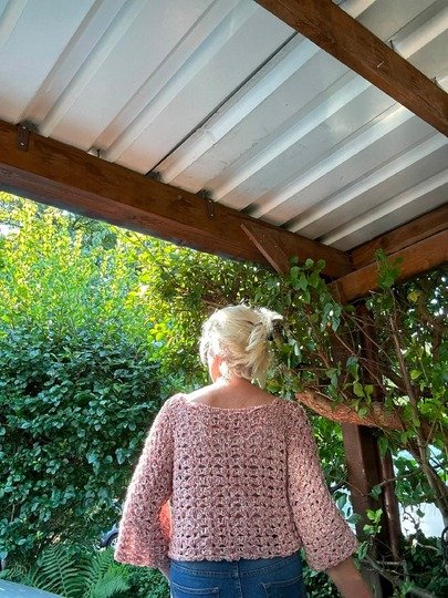Häkelanleitung „Mareo“ – moderner RVO-Pullover für Damen