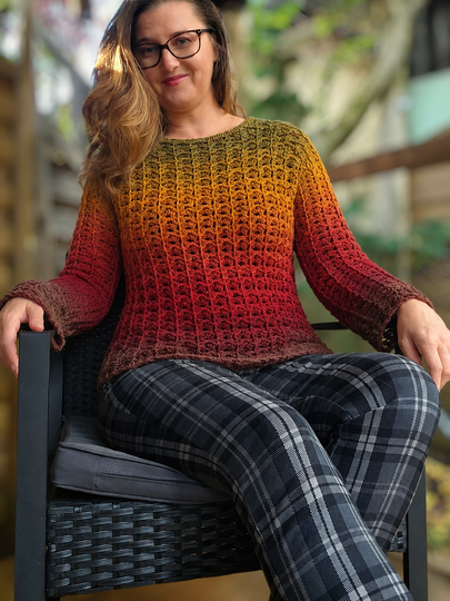 Mareo Sweater – a top-down raglan with a striking textured pattern