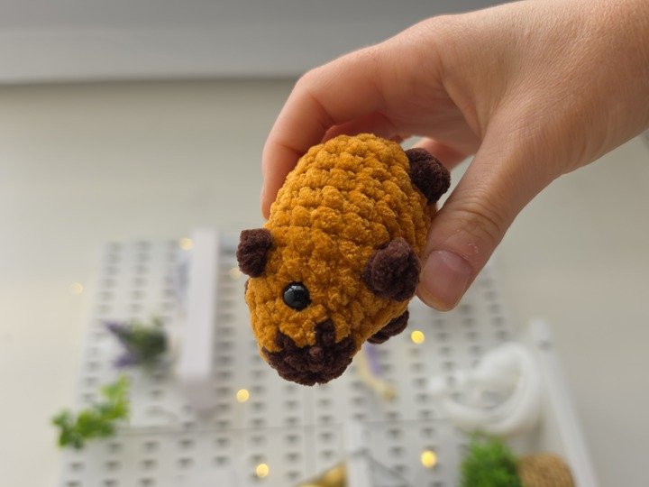 Crochet Pattern Mini Capybara – Quick & Easy No-Sew Amigurumi