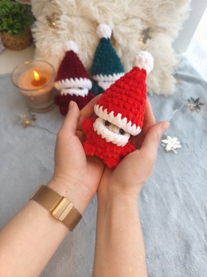 Peeking Gnome häkeln – interaktiver Pop-up Weihnachtswichtel