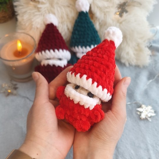 Peeking Gnome häkeln – interaktiver Pop-up Weihnachtswichtel