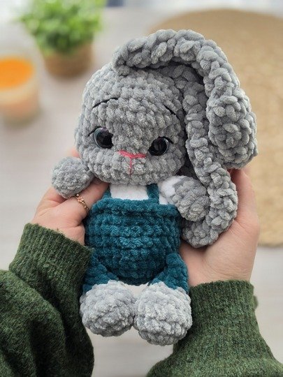 Crochet Pattern Bunny Milan – Bunny with Overalls