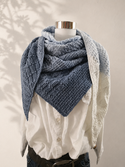 Noomi – gestricktes Tuch im Mustermix – PDF Anleitung