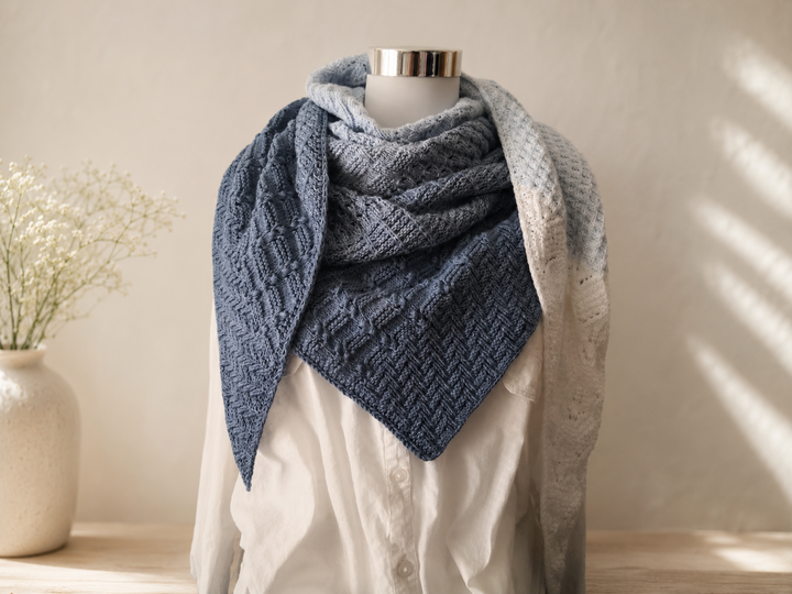 Noomi – gestricktes Tuch im Mustermix – PDF Anleitung